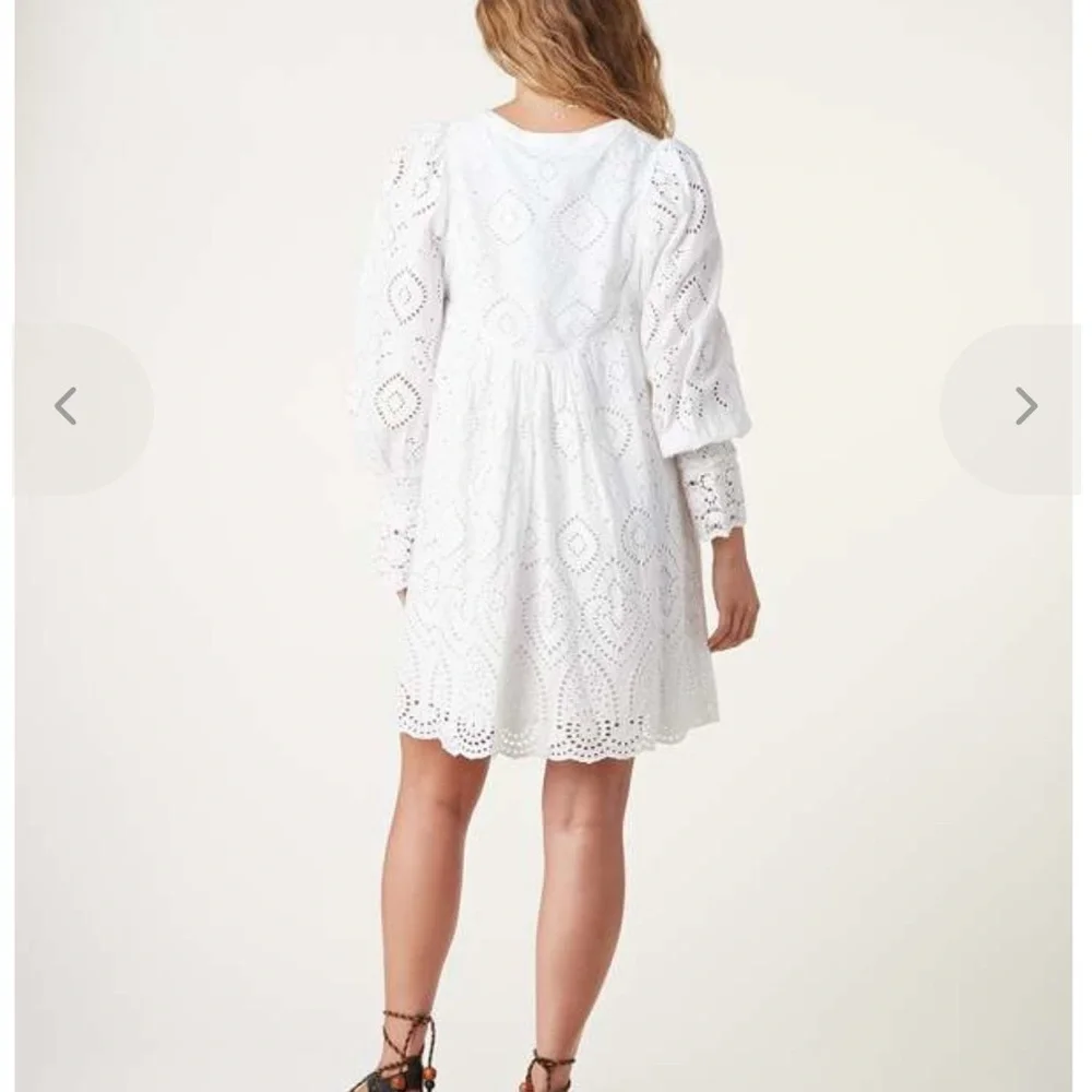 SOLD OUT - Picture 4 of 6